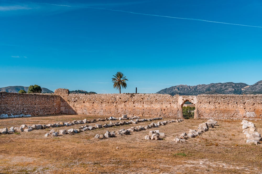 Monastery of Santa Maria de la Valldigna - Stone Wall