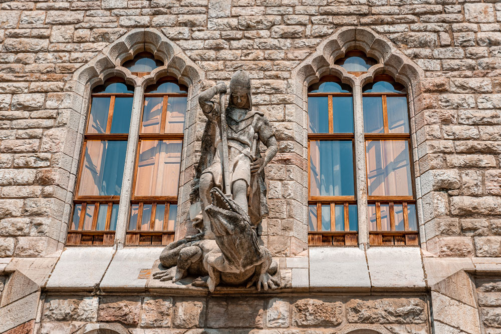 Statue of Saint George and the Dragon at the Casa Botines