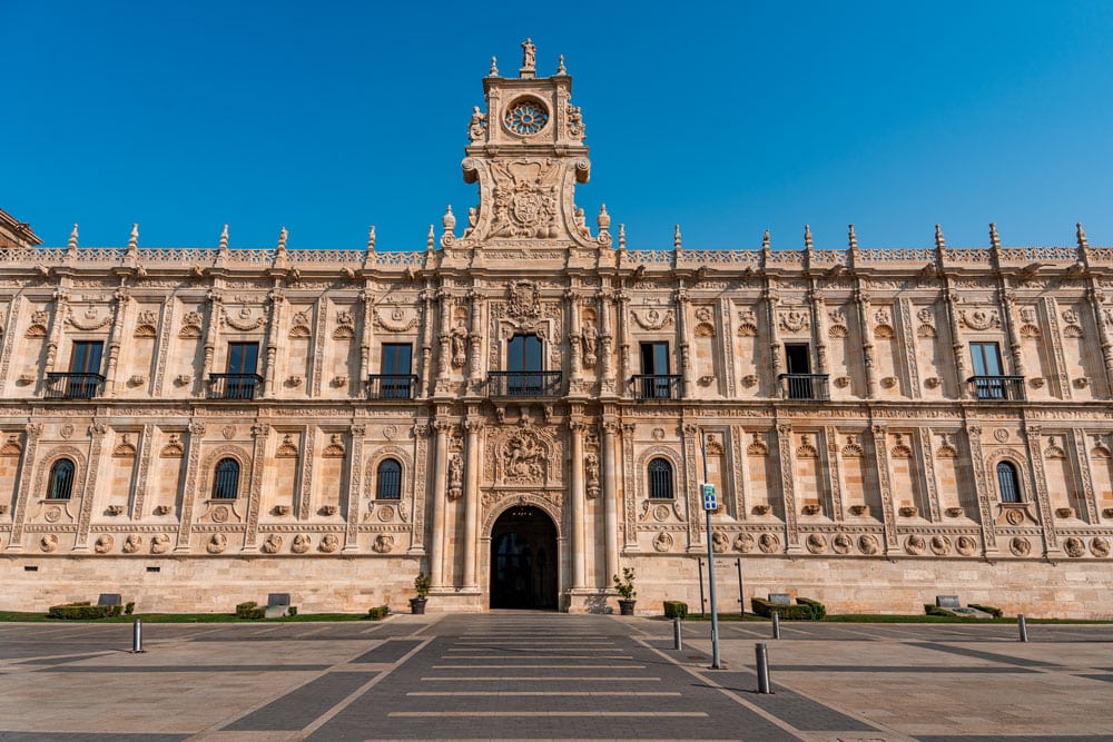 Parador de Leon