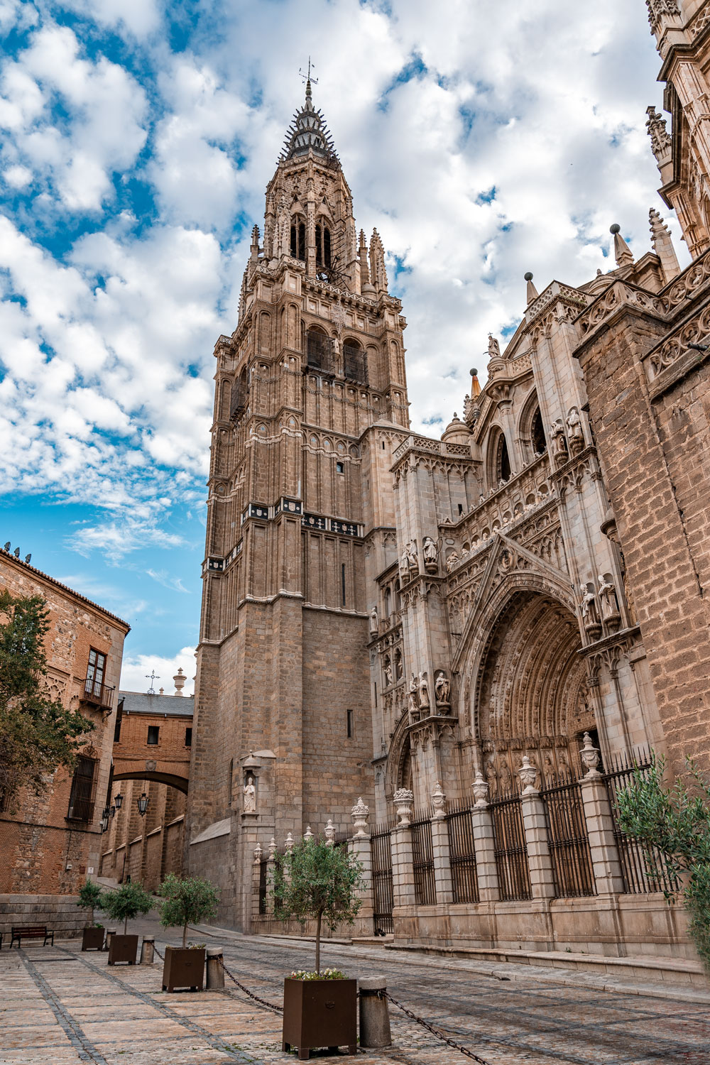 Impressive view to Toledo Cathedral