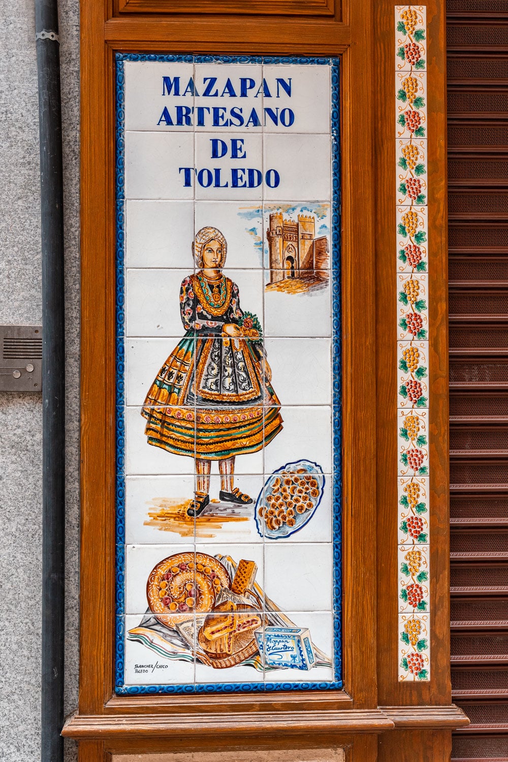 Artisan marzipan sign in Toledo