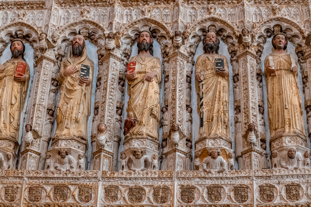 Wall statues at the Cathedral