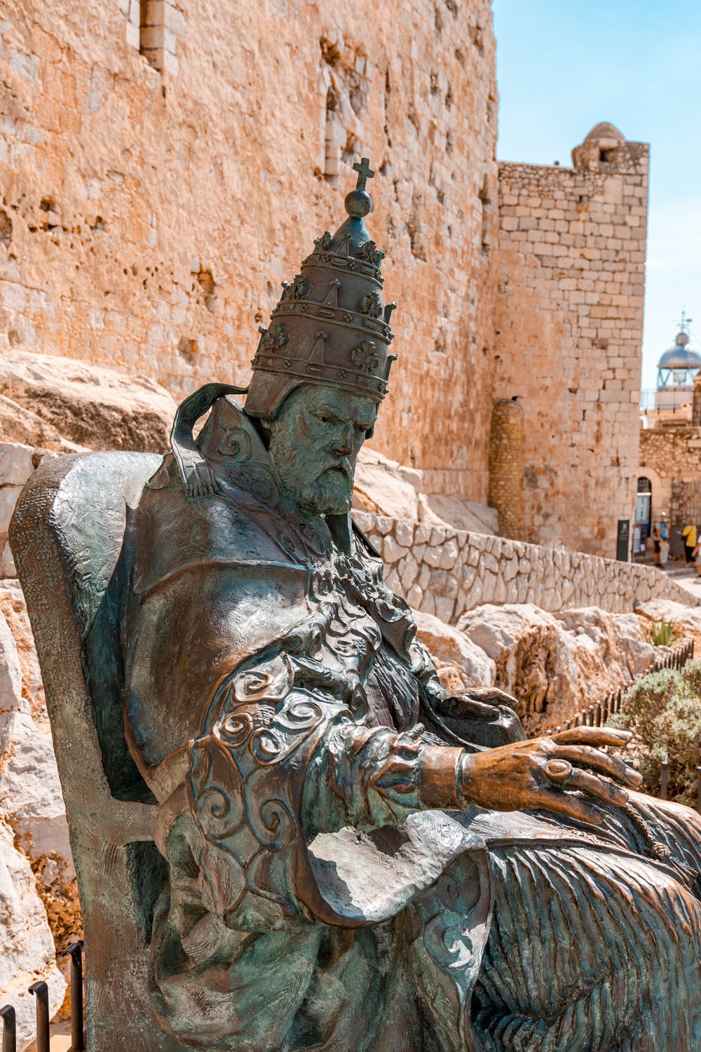 Statue of Papa Luna in Peniscola Castle