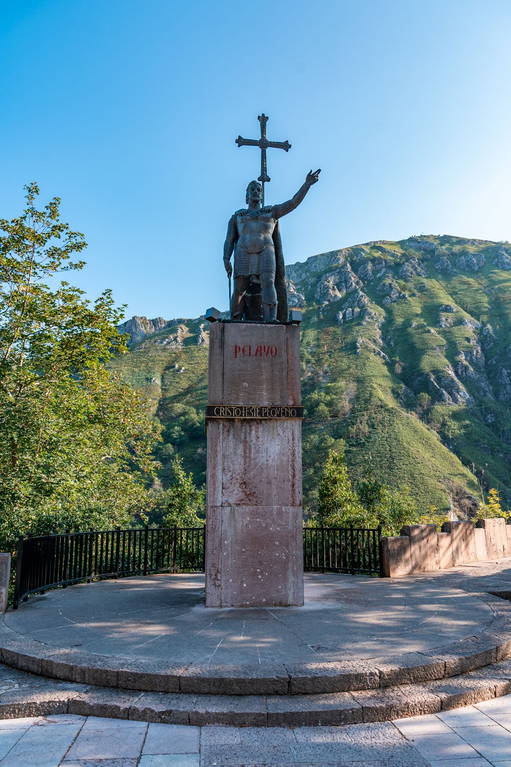 Statue of King Pelayo