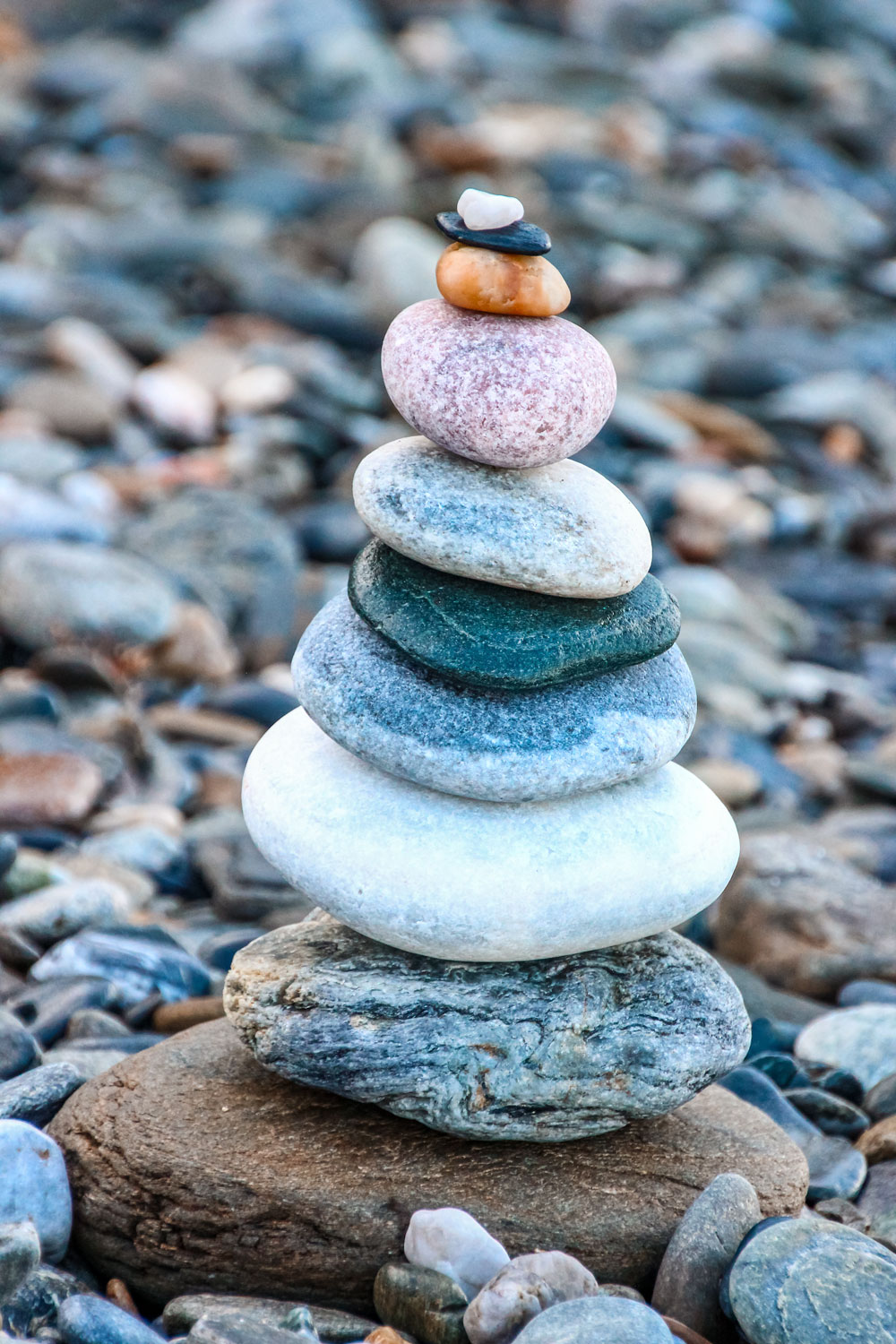 Balanced pebble stones at the beach