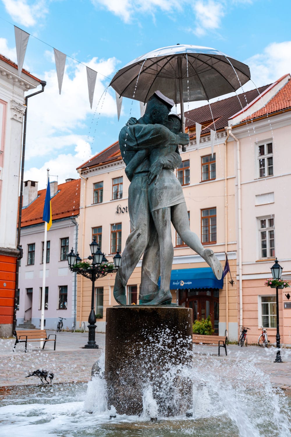 The Kissing Students Sculpture and Fountain